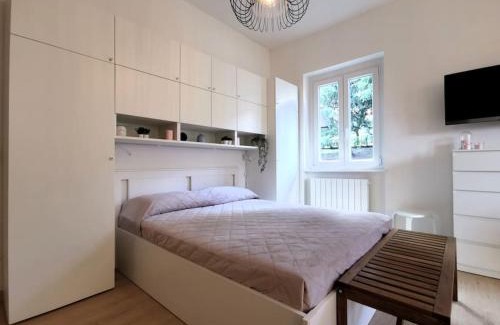 Riva di Solto Apartment | Discover Il Giardinetto: Family-Friendly Oasis Rated 9.5