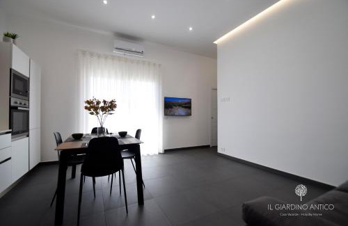 Agrigento House | Discover Il Giardino Antico: Guest Rated 9.9/10