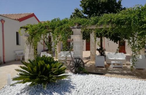 Uggiano la Chiesa Bed & Breakfast | Pet-Friendly Retreat at Il Giardino Del Tiglio - Rated 9.4/10