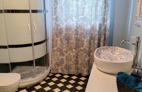 Pino Torinese House | Pet-Friendly Retreat at Il Giardino di Alcesti - 9/10 Rated
