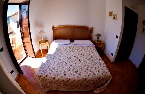 Tortora Bed & Breakfast | Perfect Getaway at Il Giardino di Julia B&B with Hot Tub