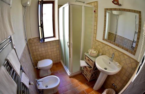 Tortora Bed & Breakfast | Perfect Getaway at Il Giardino di Julia B&B with Hot Tub