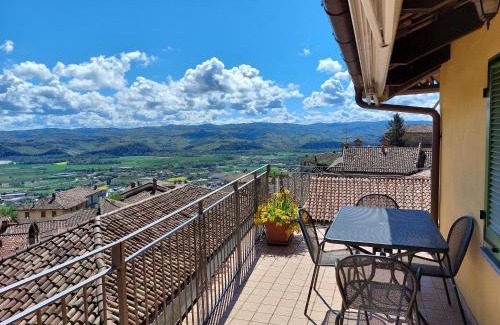 Guarene Apartment | Discover Il Giardino di Olivia: Guest Rated 9.4, Family-Friendly