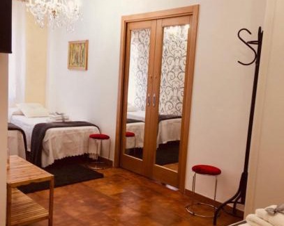 Canicatti Apartment | Exceptional Il Giardino: Child-Friendly Retreat with 9.6 Rating