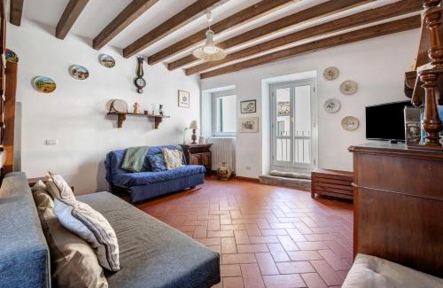 Sulzano Apartment | Experience Il Giardino Segreto Sulzano: Pet Friendly Retreat