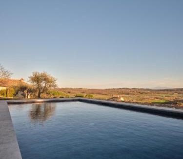 Monteriggioni Villa | Enchanting Il Giardino Sotto Le Stelle with Pool & Family Fun