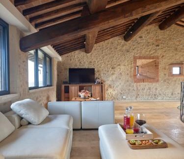 Monteriggioni Villa | Enchanting Il Giardino Sotto Le Stelle with Pool & Family Fun