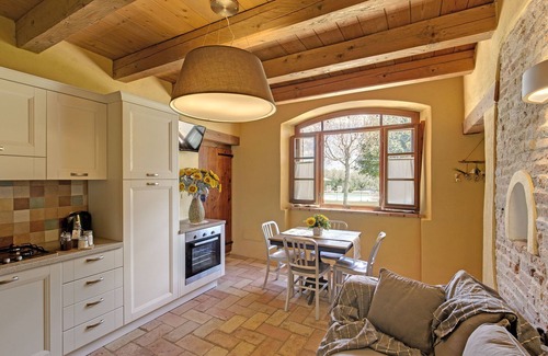 Bettolelle Apartment | Relaxing Villa with Pool, Close to Senigallia's Beaches