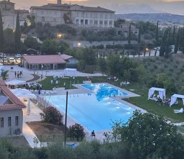 Castel Ritaldi Apartment | Il Girasole: Pet Friendly Hotel with Ocean Views & Pool