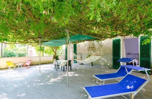 Prati Apartment | Oceanfront Retreat at Il Glicine di Villa Vittoria