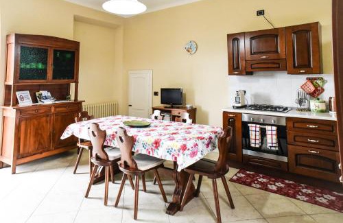 Castelletto Sopra Ticino Apartment | Guest Favorite: Il Glisentino with Breakfast & Family Care