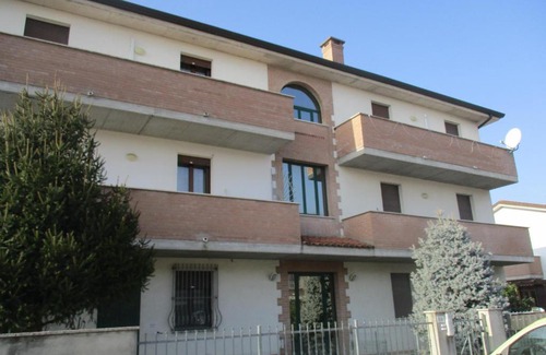 Occhiobello Apartment | Pet-Friendly Retreat at Il Grande Fiume - Family Friendly Stays