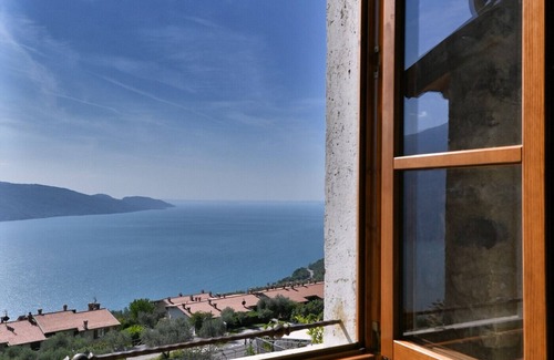Oldesio Apartment | Scenic Il Grano Rebomaholidays with Lake View & Spa