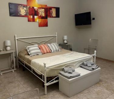 Posta Fibreno Bed & Breakfast | Oceanfront Escape at IL Lago dei sogni - Guest Rated 10/10