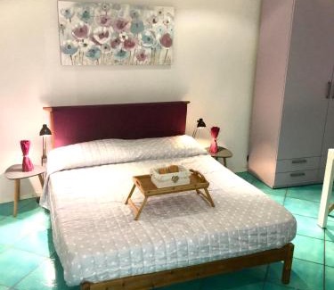 Pallanza Apartment | Discover Il Lago Riflesso: Oceanfront Retreat with Breakfast