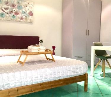 Pallanza Apartment | Discover Il Lago Riflesso: Oceanfront Retreat with Breakfast