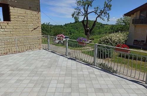 Ottiglio House | Il Mandorlo: Pet-Friendly Retreat with High Guest Ratings