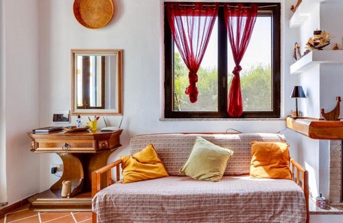 San Vero Milis House | Oceanfront Retreat: Il Mare in Tasca - Guest Rated 9.3