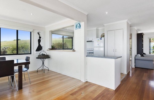 Skenes Creek House | Experience Il Mare: Breathtaking Ocean Views Await You