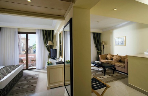 El Hadaba Hotel | Explore IL Mercato Hotel & Spa: Family-Friendly Ocean Views