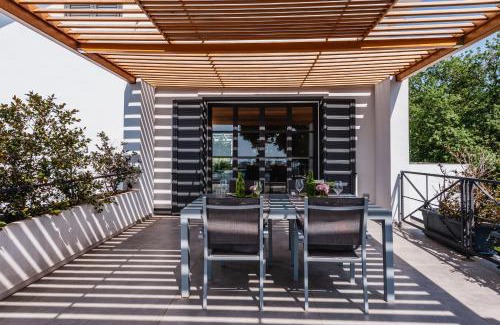 Lavinaio-Monterosso Apartment | Beachfront Il Minicucco Apartments with Pool & Ocean View