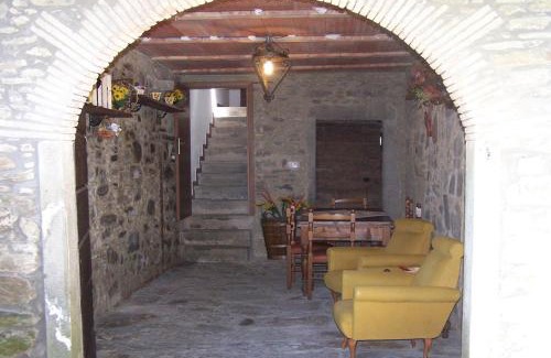 Casoli House | Pet-Friendly Retreat at Il Molino - 4 Star Comfort Awaits
