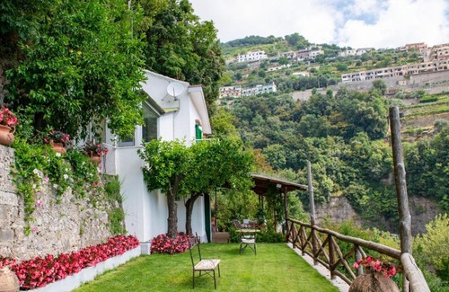 Scala House | Family-Friendly Stay at Il Nido Degli Angeli - Rated 9.5/10