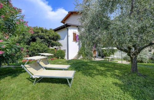 Toscolano Maderno Bed & Breakfast | Pet-Friendly Il Nido dei Gufi with 9.7/10 Guest Ratings