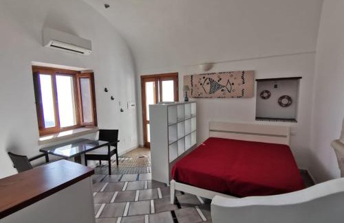 Furore Villa | Idyllic Il Nido Del Falco: Art House with Sea View
