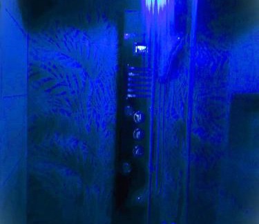 Fiuggi House | Discover Relaxation at IL NIDO Suite with Hot Tub Access