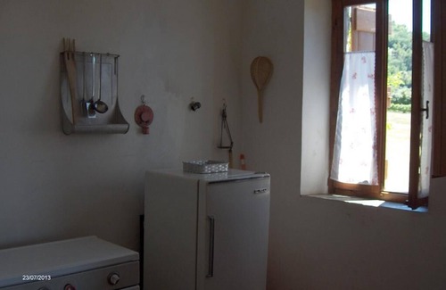 Campello sul Clitunno House | Cozy Il Palazzetto Holiday House with Kitchen Amenities