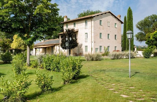 Marsciano Apartment | Il Papavero lovely suite with park view
