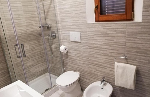 Lucignano House | Discover Il Papavero Verde: Family-Friendly Comfort Awaits