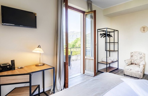 Bellagio Hotel | Experience Il Perlo Panorama: Rated 9.2, Pool & Spa Awaits