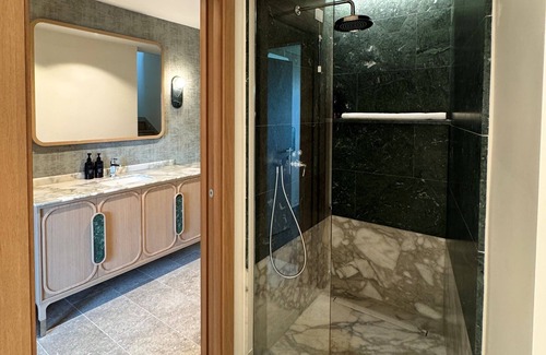 Bellagio Hotel | Experience Il Perlo Panorama: Rated 9.2, Pool & Spa Awaits