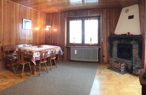 Antagnod Apartment | Il Pettirosso - Family-Friendly Panoramic Apartment Retreat