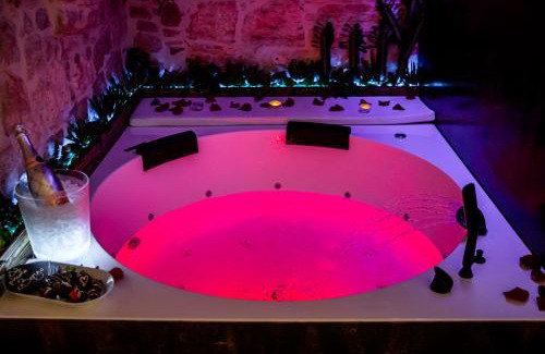 Santeramo in Colle Bed & Breakfast | Discover Il Piccolo Borgo Suite: Top-Rated with Hot Tub