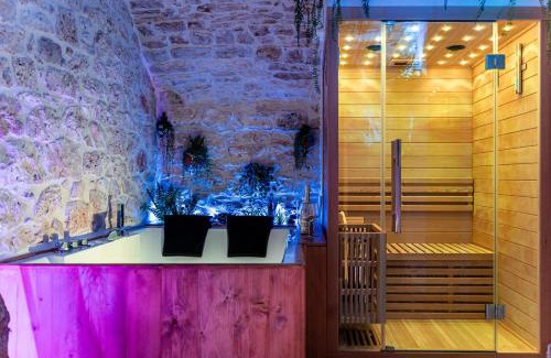 Santeramo in Colle Bed & Breakfast | Exceptional Il Piccolo Borgo Suite with Hot Tub & Breakfast