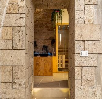 Santeramo in Colle Bed & Breakfast | Exceptional Il Piccolo Borgo Suite with Hot Tub & Breakfast