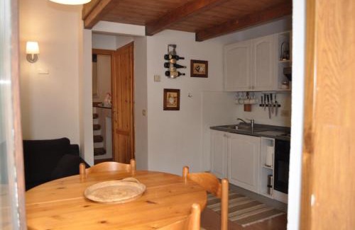Ovindoli Apartment | Cozy Appartamento ad Ovindoli - Pet & Child Friendly Retreat