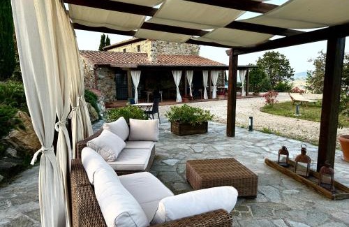 Montecatini Val di Cecina Bed & Breakfast | Experience Il Podere Bellavista: 4-Star Haven with Pool