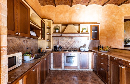Cetona Villa | Discover Emma Villas: Pet Friendly Stay with Private Pool