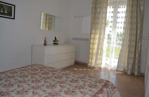 Corinaldo Apartment | Discover Il Poggetto: Family-Friendly Hotel with Hot Tub
