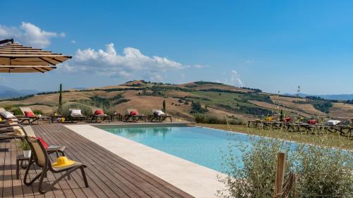 Volterra Villa | Discover Il Poggiarellone 18: Top-Rated Pet-Friendly Retreat