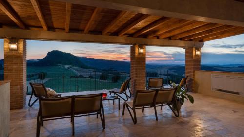 Volterra Villa | Discover Il Poggiarellone 18: Top-Rated Pet-Friendly Retreat