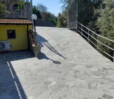 Sero House | Pet-Friendly Il Poggio Degli Olivi with Great Reviews