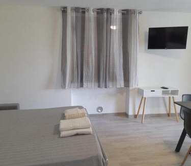 Sero House | Pet-Friendly Il Poggio Degli Olivi with Great Reviews