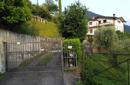 Marone Apartment | Discover Il Pozzo: Pet-Friendly Hotel with Amazing Amenities