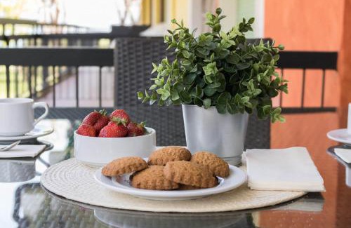 Pieve Vecchia Apartment | Beautiful Il Professore Lakefront with Ocean View Amenities