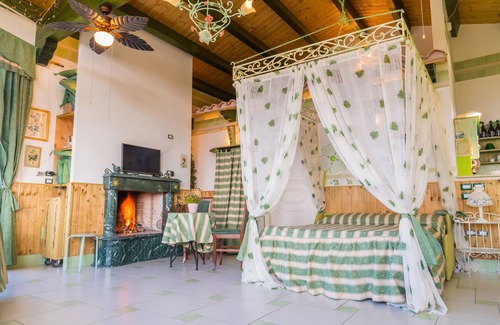 Chieti Other | Discover Il Quadrifoglio: Eco-Friendly Retreat with Pool